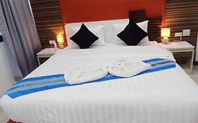 Patong Max Value Hotel